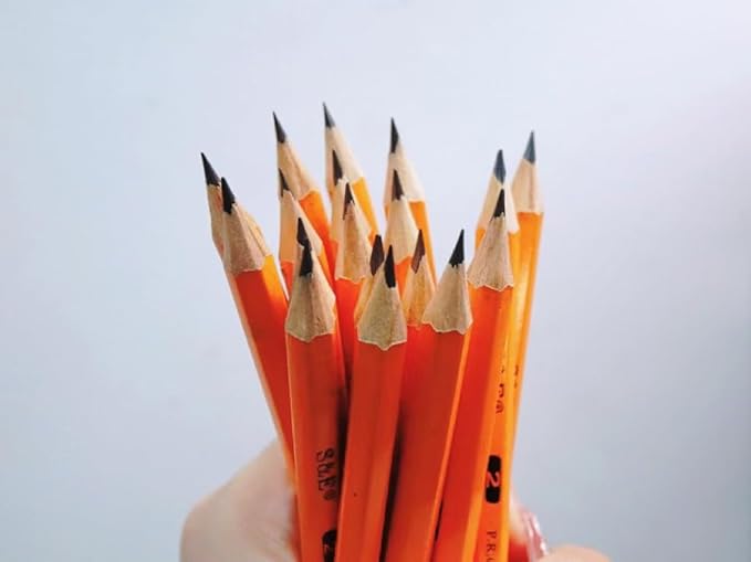 S & E TEACHER'S EDITION 600PCS 4'' Golf Pencils Pre-sharpened, Break-Resistant Lead No. 2 Half Pencils with Eraser Tops, 2 HB pencil, Back to school, 600/Box.