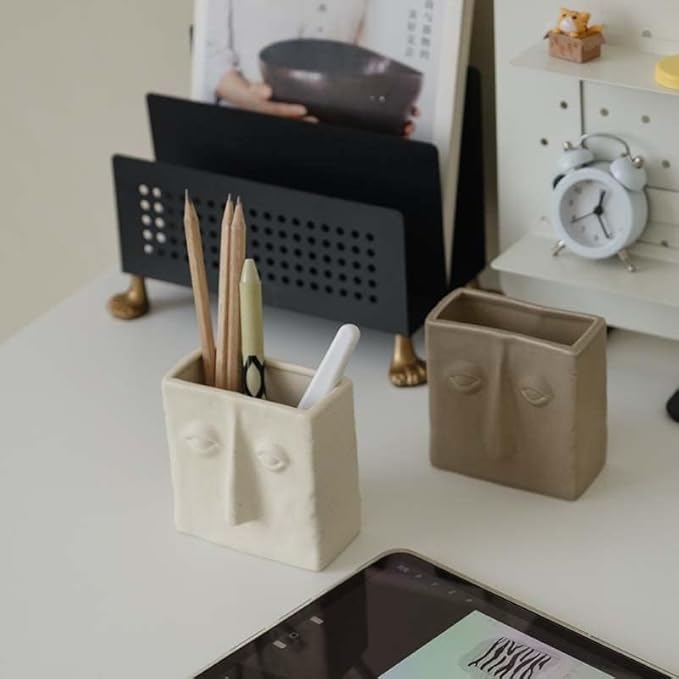 WENSHUO Abstract Square Face Pen Holder, Modern and Minimalistic Desk Accessories (Crème)